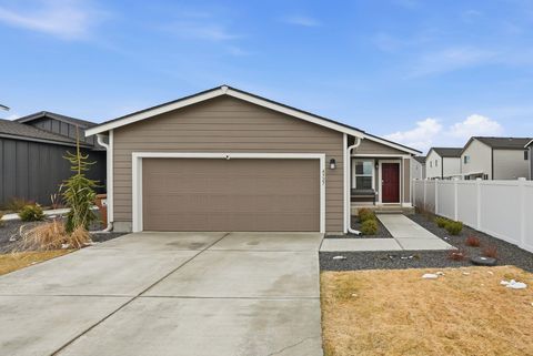 Photo of 4527 W Connaught Ave, Spokane, WA 99208 (MLS # 202613709)