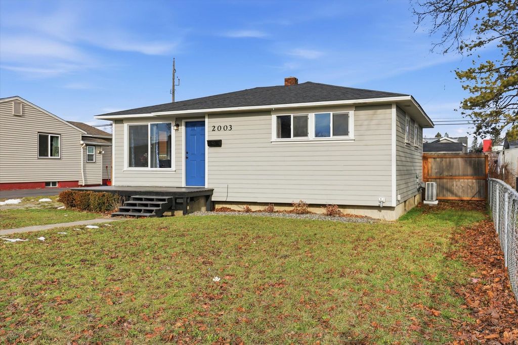 Photo of 2003 E Decatur Ave, Spokane, WA 99208 (MLS # 202610850)