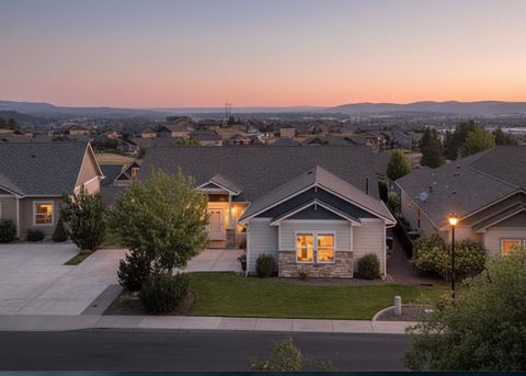 Photo of 59 S Parkview Ct, Liberty Lake, WA 99019 (MLS # 202526265)