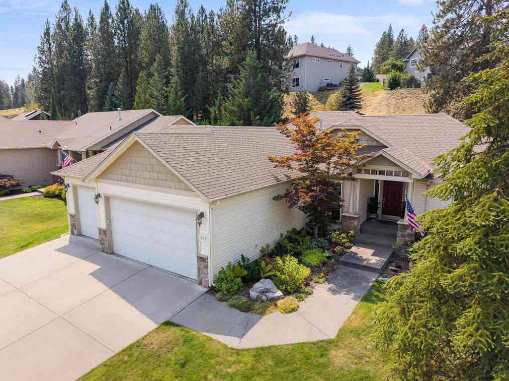 Photo of 517 W Bolan Ave, Spokane, WA 99224 (MLS # 202622880)