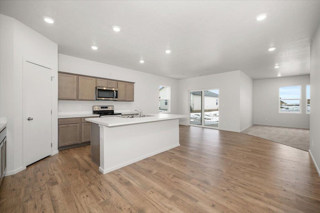 Photo of 5829 S Zabo Rd, Spokane, WA 99224 (MLS # 202527482)