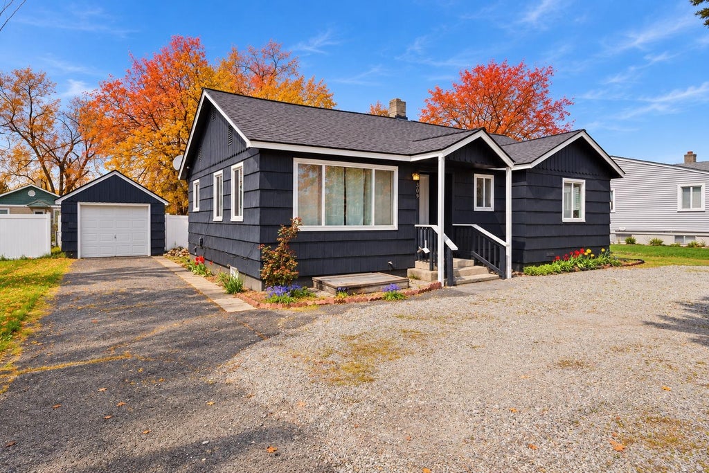 Photo of 309 N McDonald Rd, Spokane, WA 99216 (MLS # 202626087)