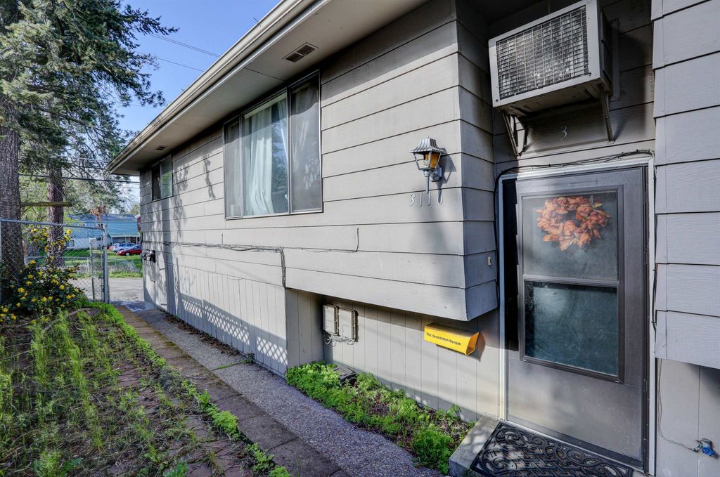 Photo of 3112 E 29th Ave, Spokane, WA 99223 (MLS # 202616080)