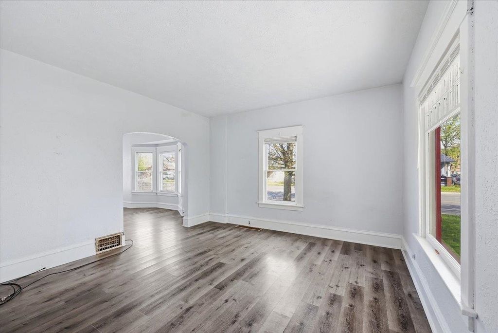 Photo of 2633 N Stevens St, Spokane, WA 99205 (MLS # 202615895)