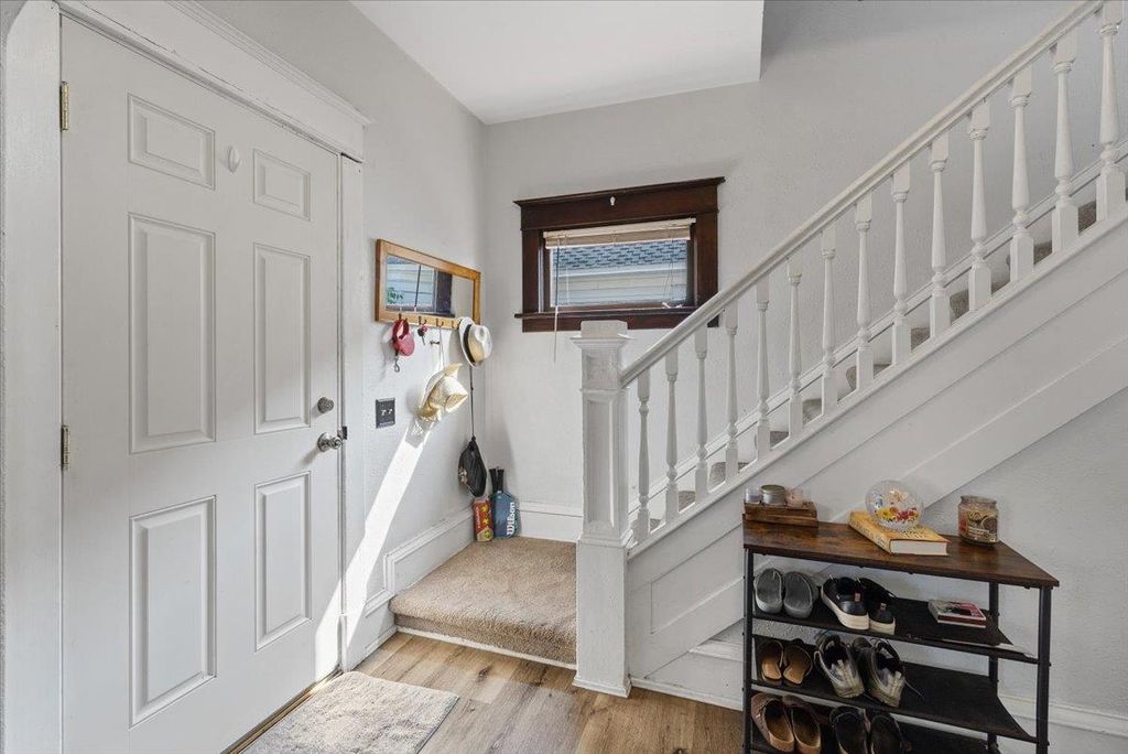 Photo of 2633 N Stevens St, Spokane, WA 99205 (MLS # 202615895)