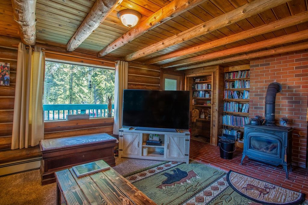 Photo 8 of 45 of 1123 A Pingston Creek Rd house
