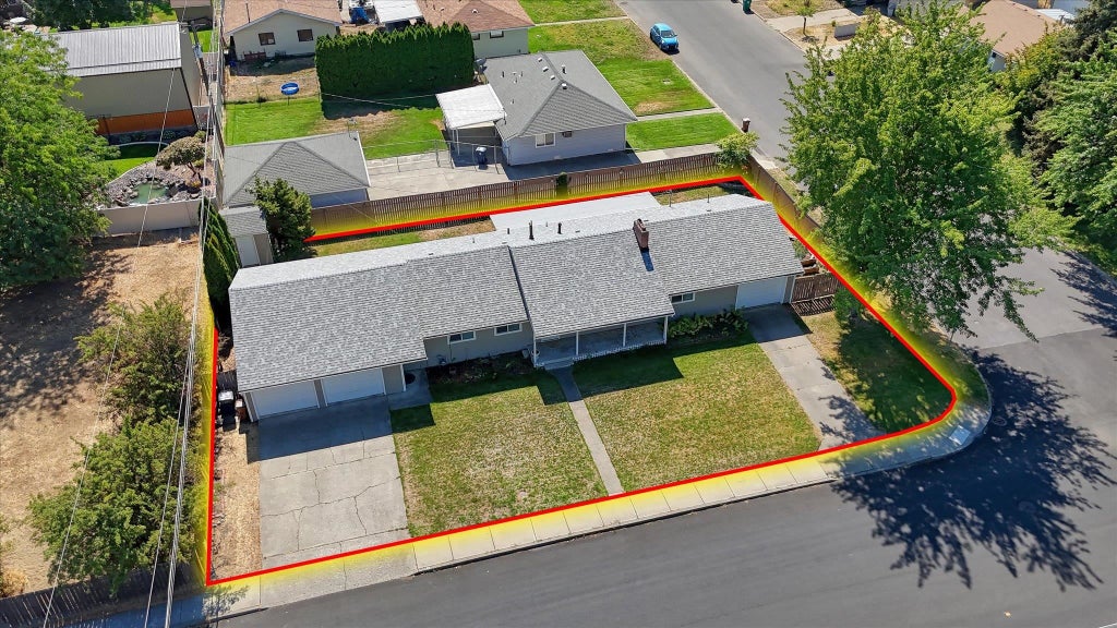 Photo of 534 E COZZA Dr, Spokane, WA 99208 (MLS # 202623657)