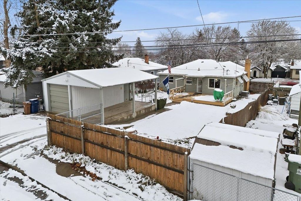 Photo of 4135 E Fredrick Ave, Spokane, WA 99217 (MLS # 202527491)