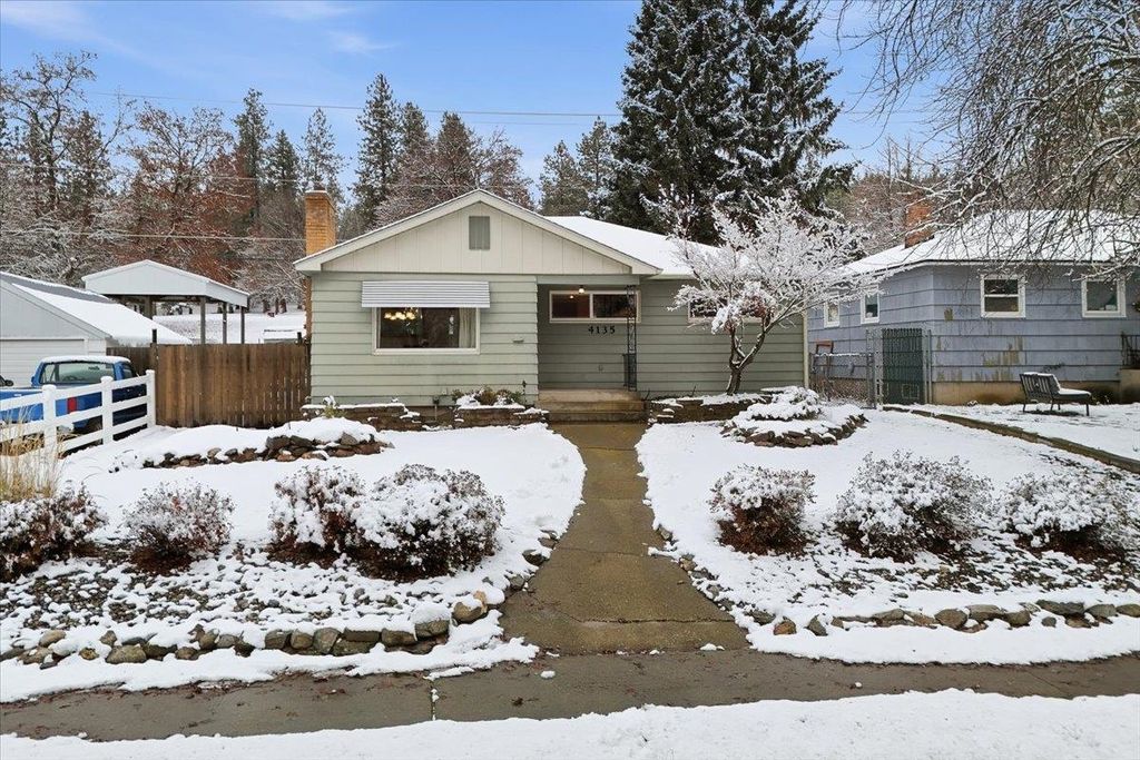 Photo of 4135 E Fredrick Ave, Spokane, WA 99217 (MLS # 202527491)