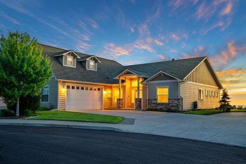 Photo of 115 S Parkview Ct, Liberty Lake, WA 99019 (MLS # 202525736)