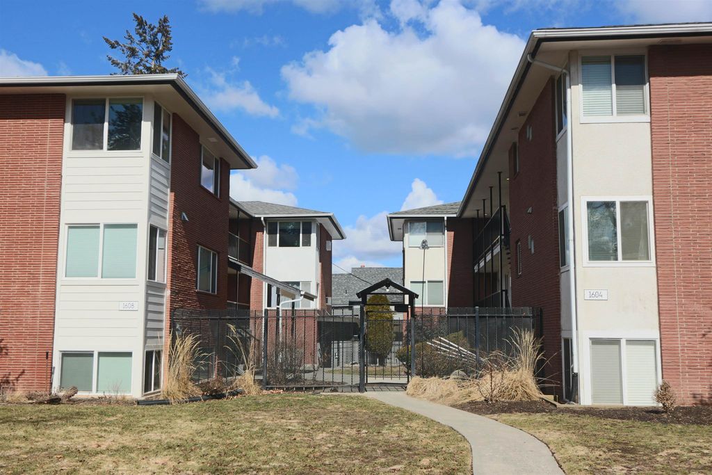 Photo of 1608 W 8th Ave, Spokane, WA 99204 (MLS # 202616149)