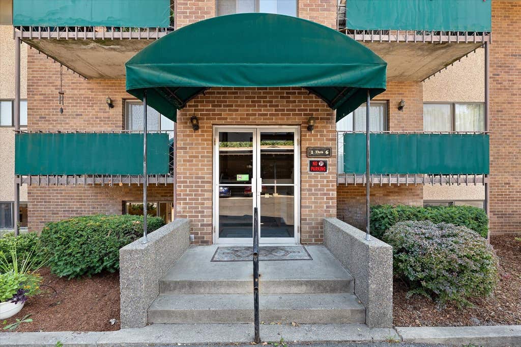 Photo of 13223 E 29th Ave, Unit #2 AVE, Spokane Valley, WA 99216 (MLS # 202622942)