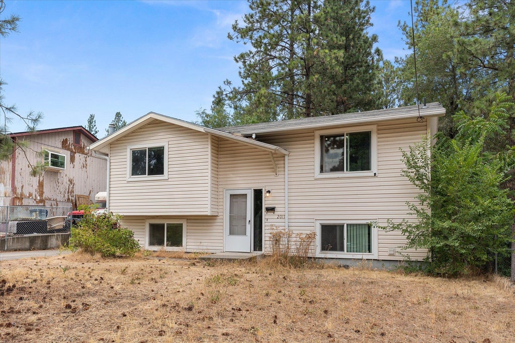 Photo of 2011 E 11th Ave, Spokane, WA 99202 (MLS # 202623636)