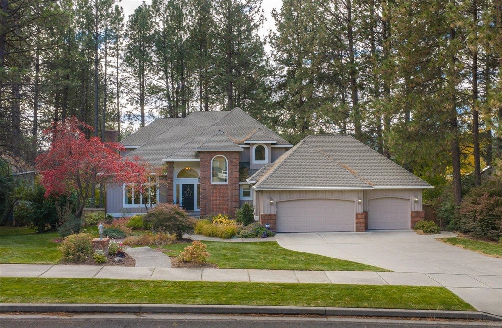 Photo of 6614 S Westchester Dr, Spokane, WA 99223 (MLS # 202625841)