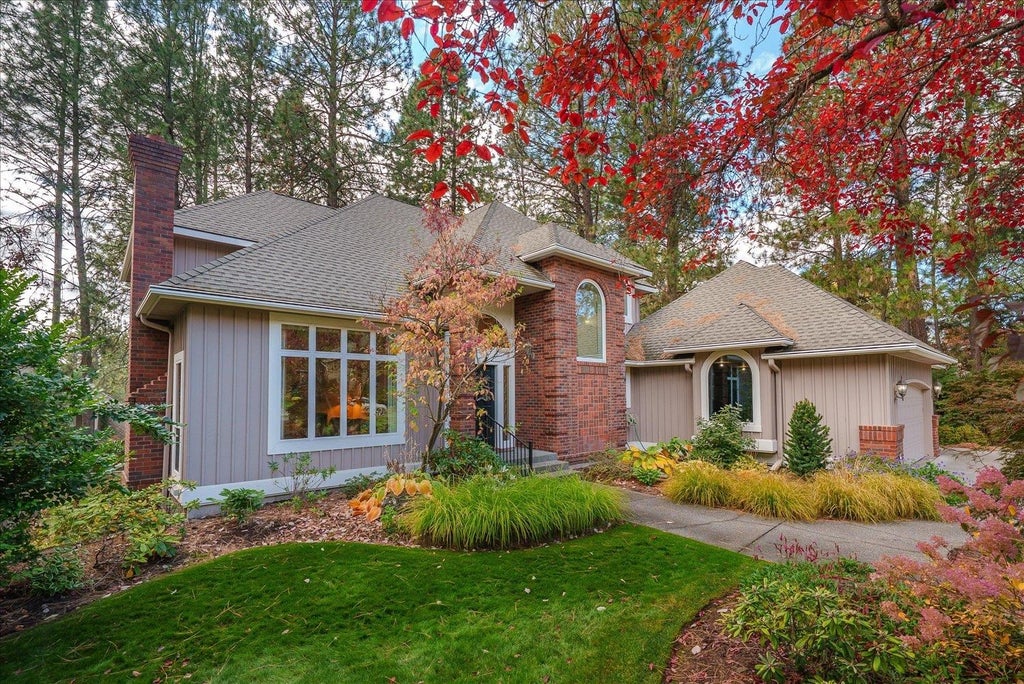 Photo of 6614 S Westchester Dr, Spokane, WA 99223 (MLS # 202625841)