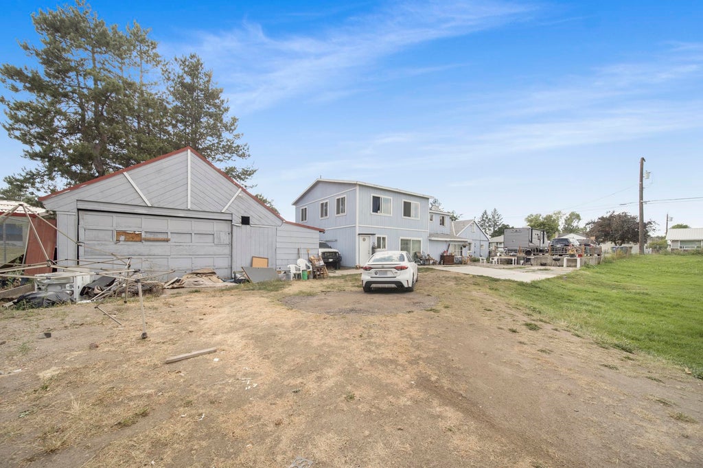 Photo of 1648 E Rowan Ave, Spokane, WA 99207 (MLS # 202621280)