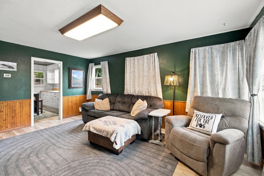 Photo of 475 S Oak St, Colville, WA 99114 (MLS # 202625998)