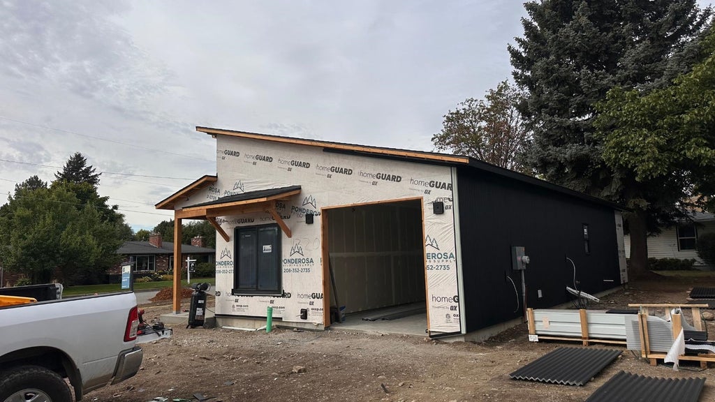 Photo of 1320 S Marigold Rd, Spokane Valley, WA 99037 (MLS # 202624095)