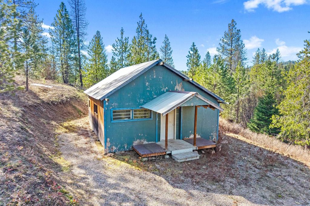 Photo of 5324 Olinger Rd Rd, Springdale, WA 99173 (MLS # 202616257)