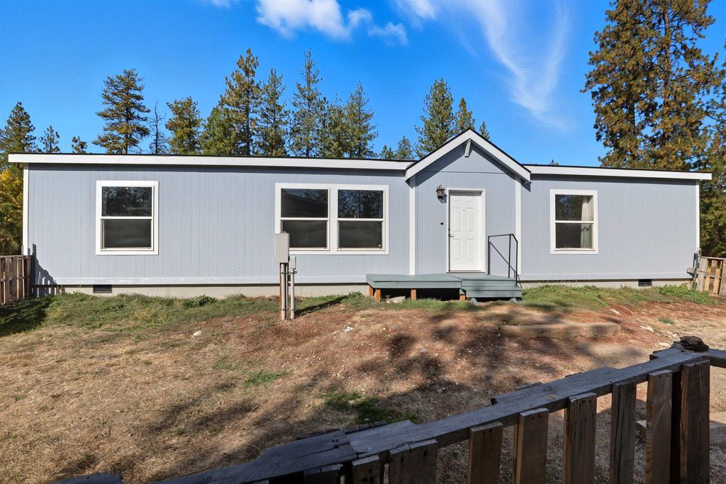 Photo of 13510 W Farwell Rd, Nine Mile Falls, WA 99026 (MLS # 202525414)