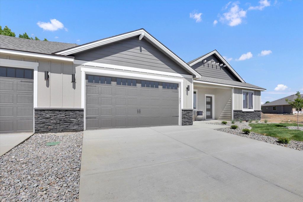 Photo of 1109 - Unit 16 N Country Club Dr, Deer Park, WA 99006 (MLS # 202612525)