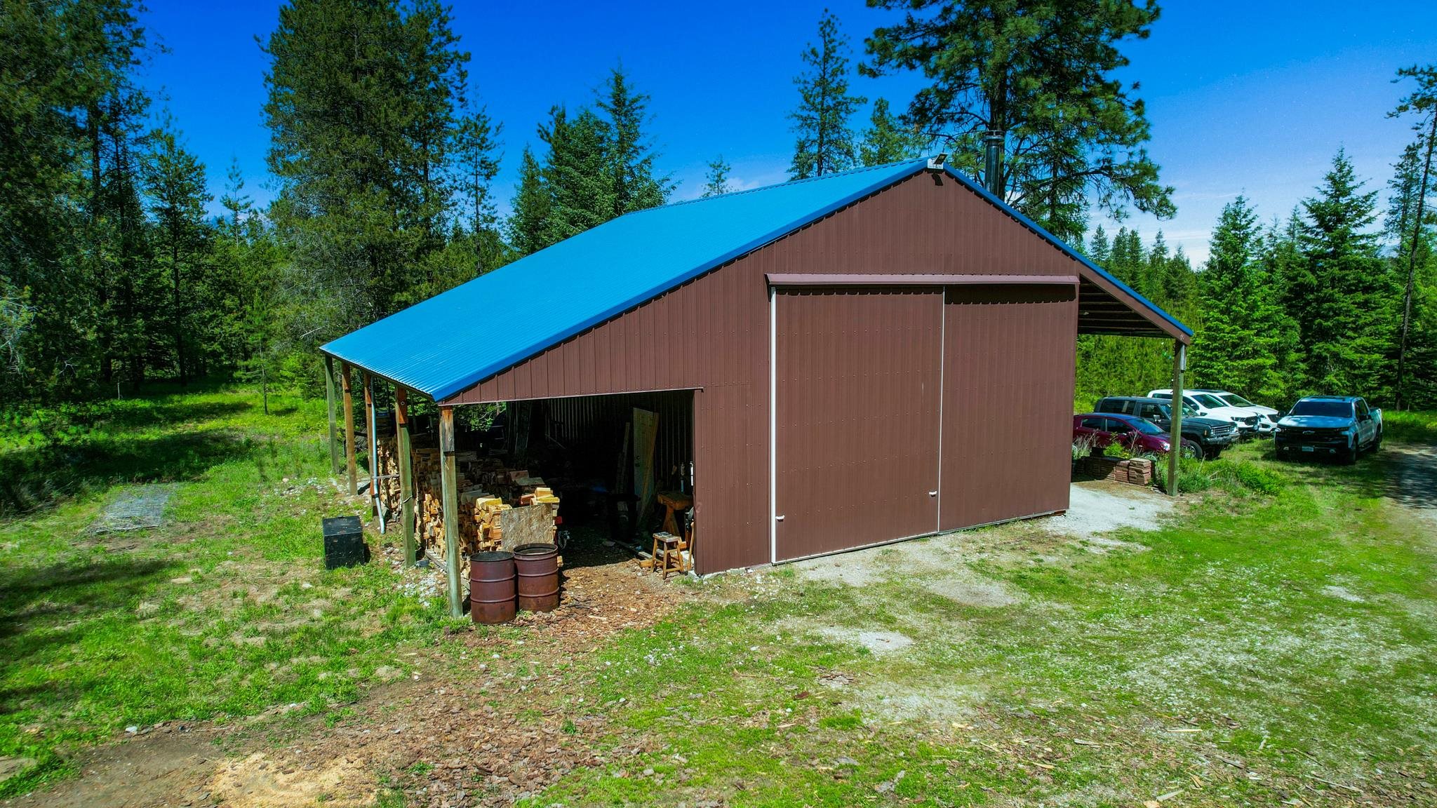 Photo 41 of 50 of 331 N Stateline Rd house