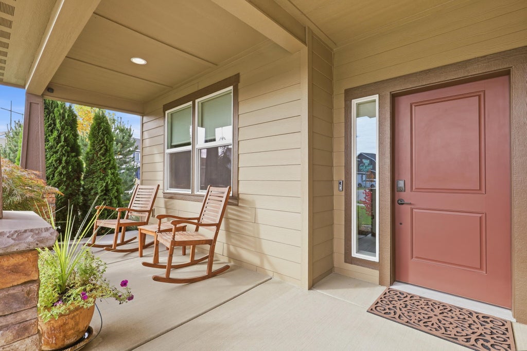 Photo of 1709 N Hood River Rd, Liberty Lake, WA 99019 (MLS # 202625935)