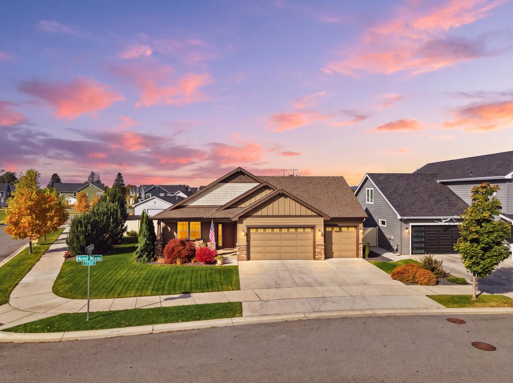 Photo of 1709 N Hood River Rd, Liberty Lake, WA 99019 (MLS # 202625935)