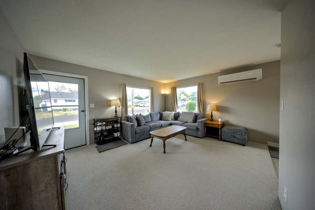 Photo of 2516 N Julia St, Spokane, WA 99217 (MLS # 202619143)