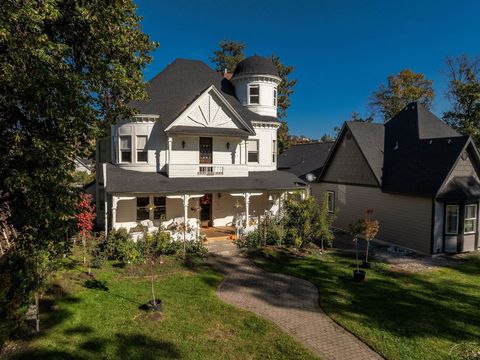 Photo of 908 W FREDERICK Ave, Spokane, WA 99205 (MLS # 202613256)