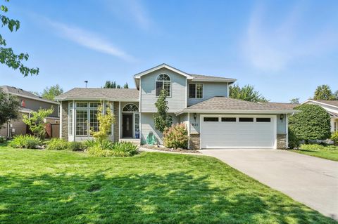 Photo of 921 N Wright Blvd, Liberty Lake, WA 99019 (MLS # 202614500)