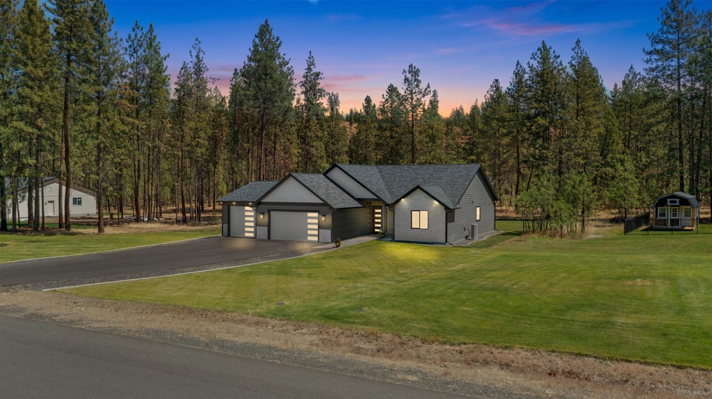 Photo of 6563 Kate Dr, Nine Mile Falls, WA 99026 (MLS # 202621989)