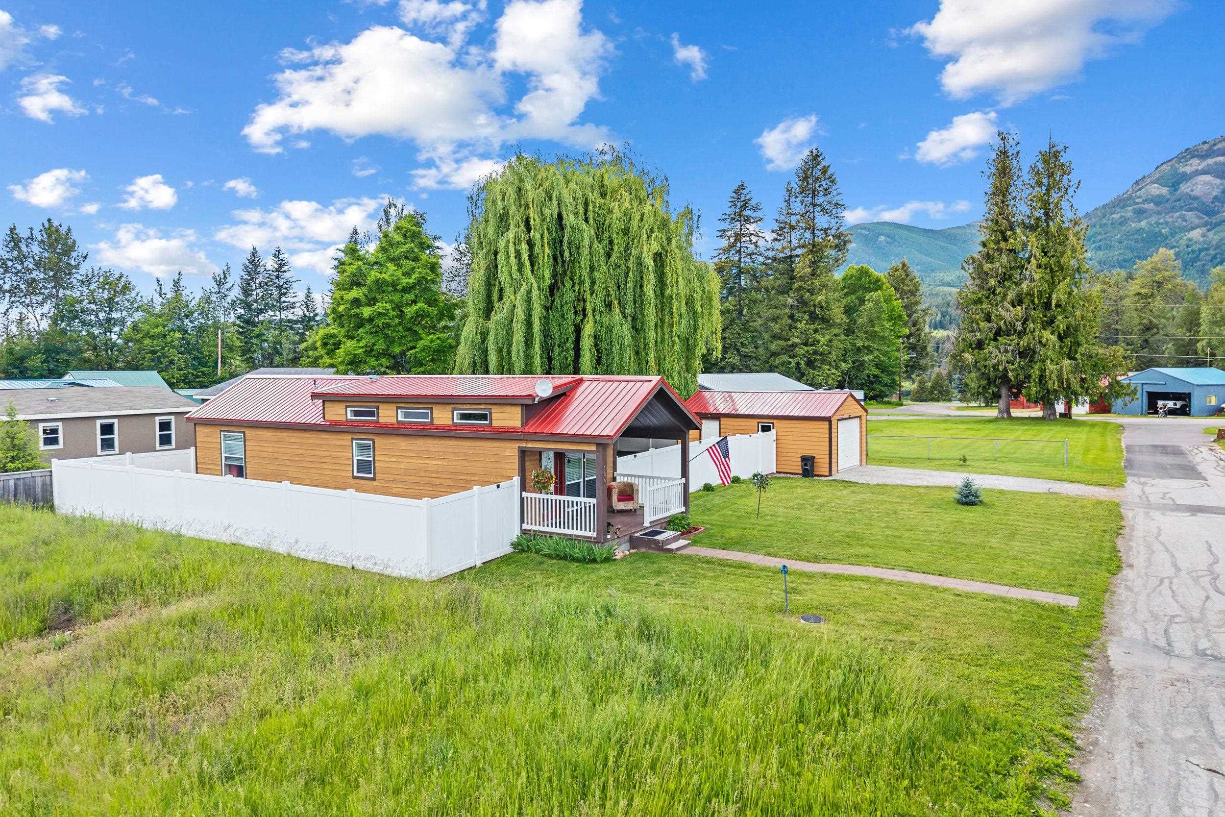 Photo 1 of 31 — 106 A South Ave, Metaline Falls, WA 99153