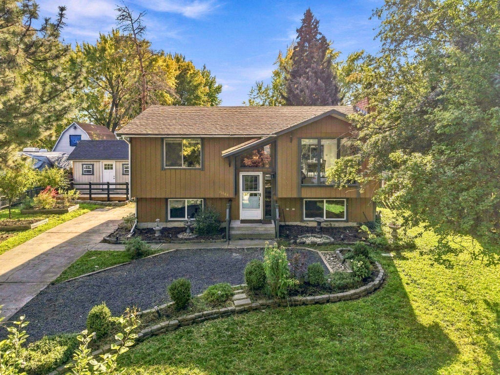 Photo of 11404 E Frederick Ave, Spokane Valley, WA 99206 (MLS # 202626095)