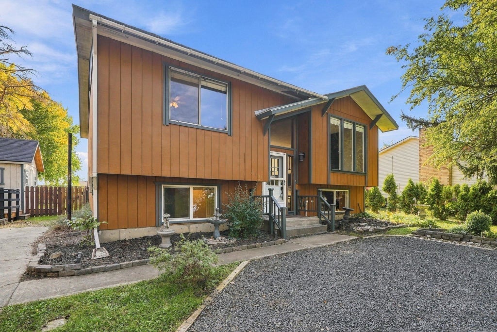 Photo of 11404 E Frederick Ave, Spokane Valley, WA 99206 (MLS # 202626095)