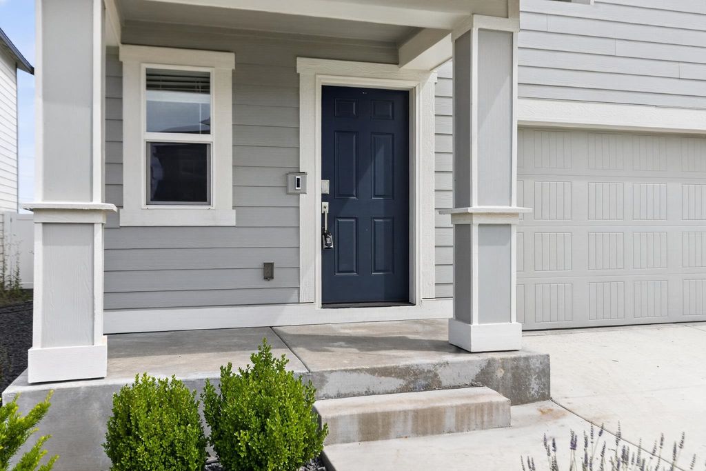 Photo of 4440 W Bedford Ave, Spokane, WA 99208 (MLS # 202619859)