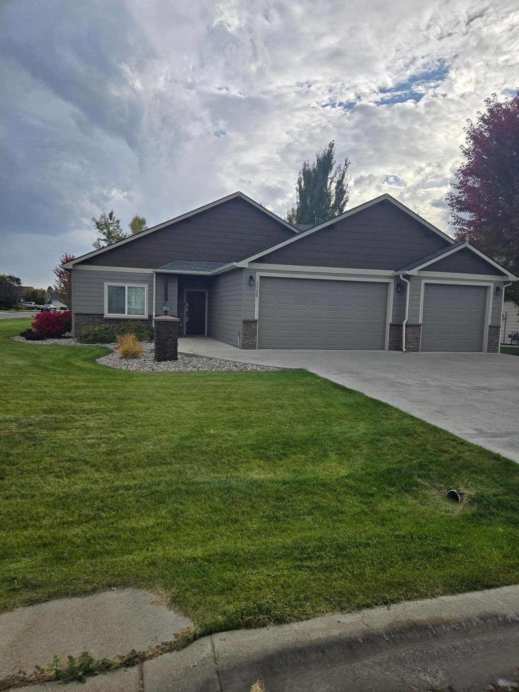 Photo of 1320 E Chelan Ct, Deer Park, WA 99006 (MLS # 202525398)