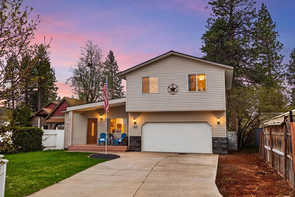 Photo of 4028 E 28TH Ave, Spokane, WA 99223 (MLS # 202615771)
