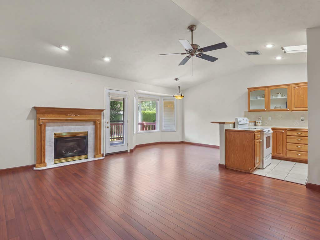 Photo of 1610 S Newer Ln, Spokane Valley, WA 99037 (MLS # 202622952)