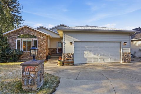 Photo of 2120 E TURNBERRY Ln, Spokane, WA 99223 (MLS # 202613316)