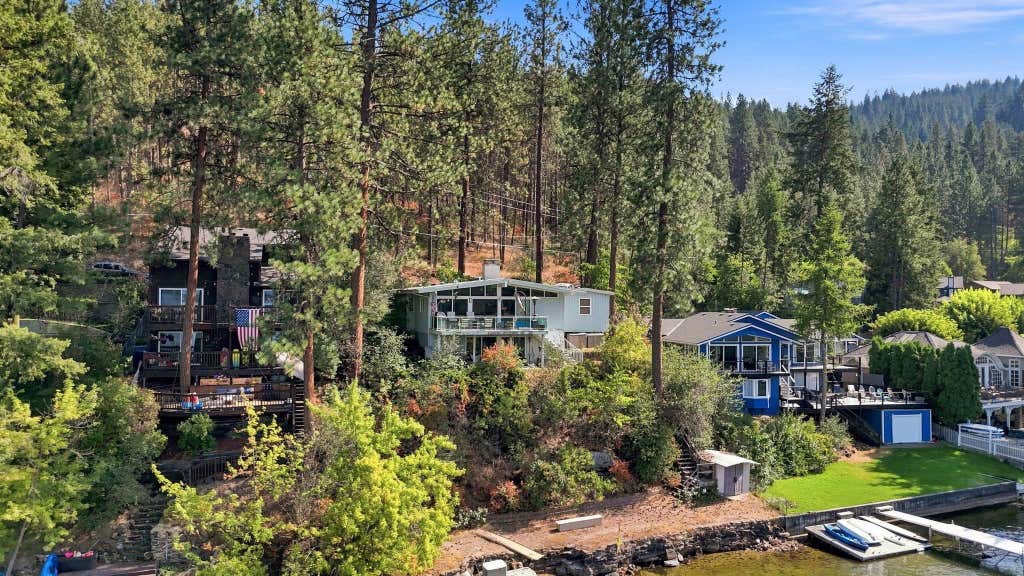 Photo of 24221 E Tum Tum Dr, Liberty Lake, WA 99019 (MLS # 202622920)