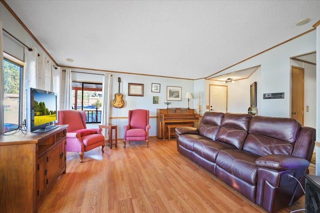 Photo of 3316 E Valley Forge Ln, Mead, WA 99021 (MLS # 202625765)