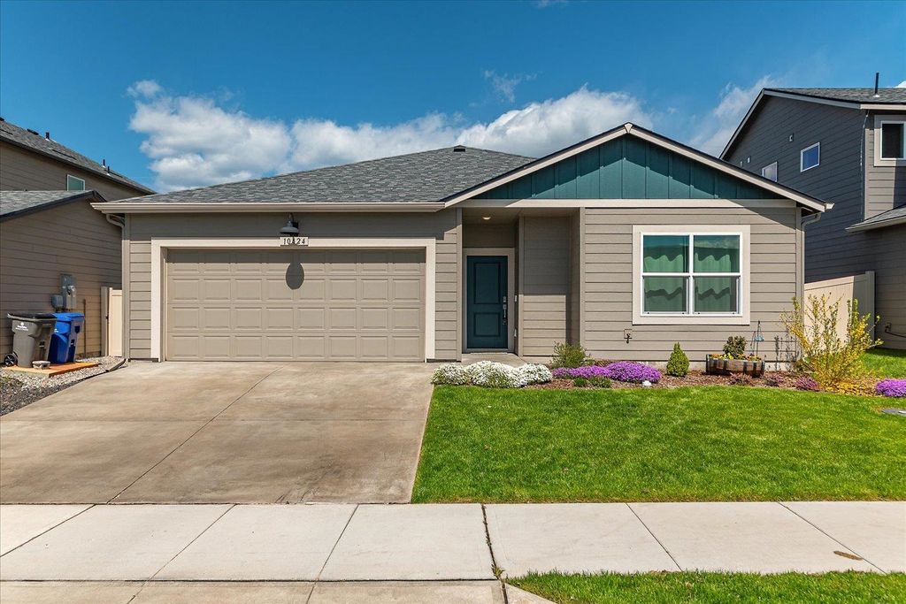 Photo of 10424 W Duckhook Rd, Cheney, WA 99004 (MLS # 202616070)