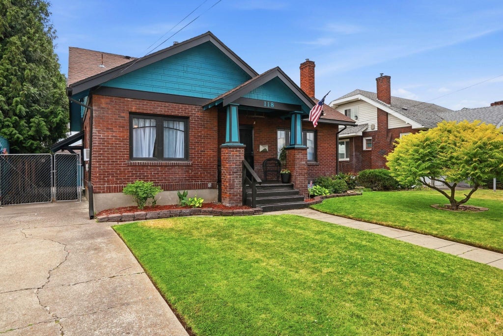 Photo of 118 E Glass Ave, Spokane, WA 99207 (MLS # 202623502)