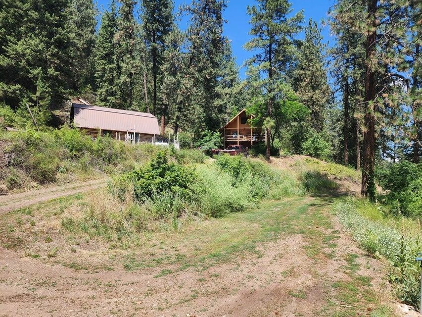 Photo 15 of 16 of 927 Vanasse Rd house