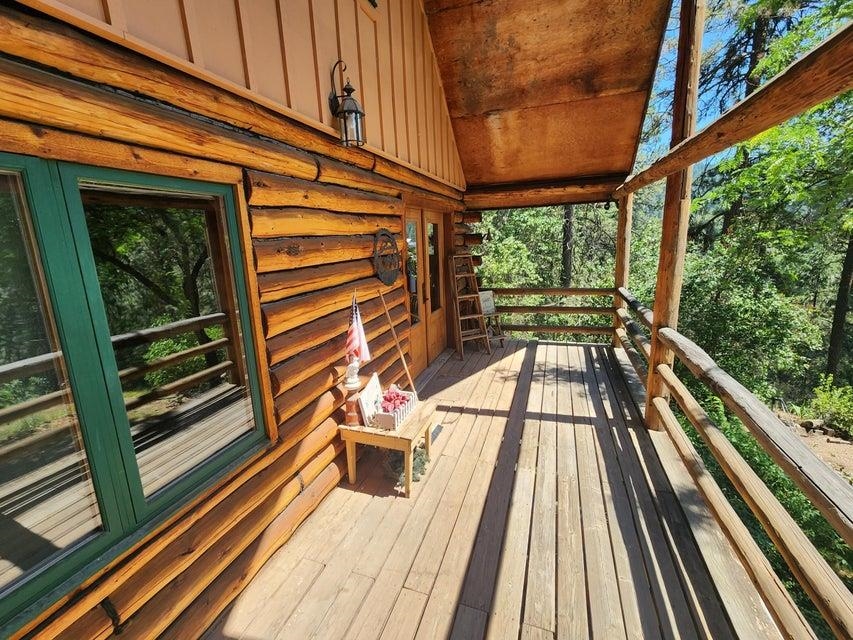 Photo 5 of 16 of 927 Vanasse Rd house