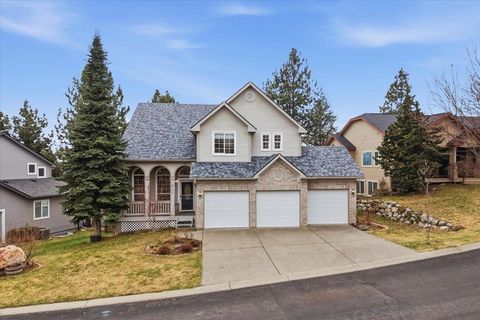 Photo of 8704 E Parkside Ln, Spokane, WA 99217 (MLS # 202612826)