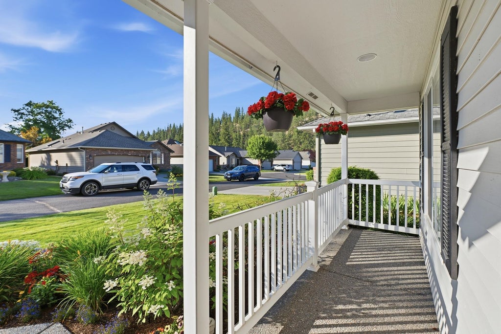 Photo of 5823 S Sorrel Ct, Spokane, WA 99224 (MLS # 202621025)