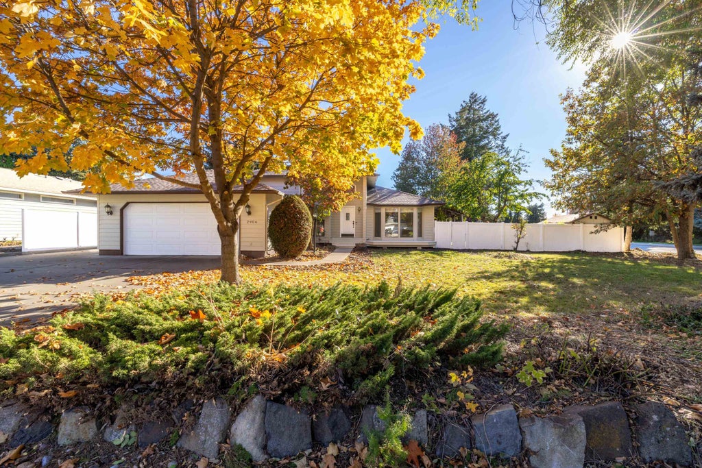 Photo of 2906 E 61st Ct, Spokane, WA 99223 (MLS # 202626184)