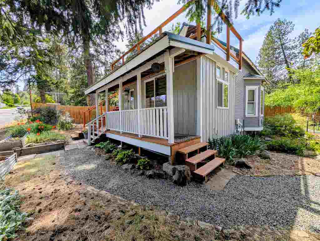 Photo of 1418 S Milton St, Spokane, WA 99224 (MLS # 202622129)